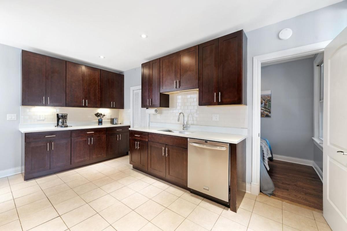 Stylish 2Br Urban Retreat In River West ชิคาโก ภายนอก รูปภาพ