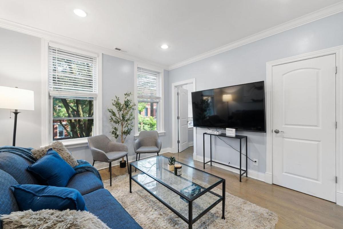 Stylish 2Br Urban Retreat In River West ชิคาโก ภายนอก รูปภาพ
